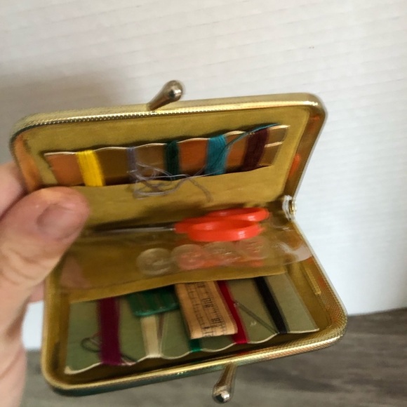 Vtg Gold Embossed Travel Sewing Kit - Picture 4 of 9